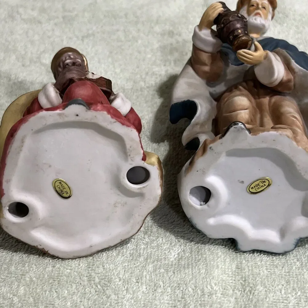 Vintage Unidentified Porcelain 2 WISE MEN Nativity Replacement Pieces Porcelain